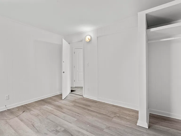 426 Poplar St #2 — Photo 15