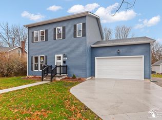146 Budlong St, Adrian, MI 49221