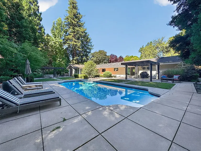 3221 Lunada Ln — Photo 50