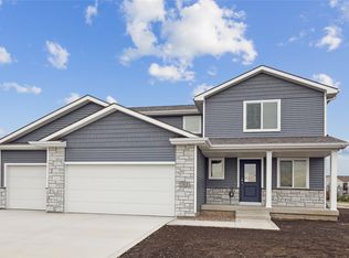 303 29th Southwest St, Altoona, IA 50009
