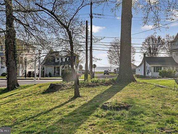 3rd image of 8314 Bayside Rd