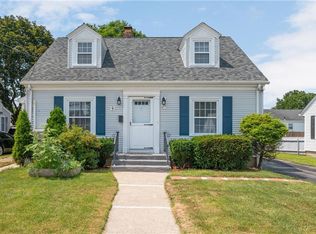 129 Rosemere Rd, Pawtucket, RI 02861