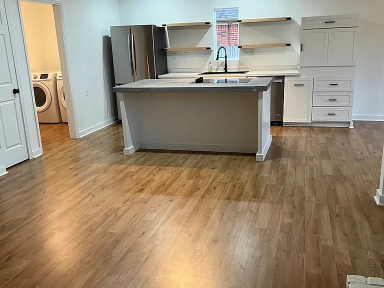 319 Meadow Way Cv — Photo 3