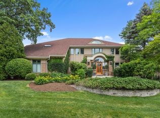 2264 Regency Woods Dr, Lisle, IL 60532