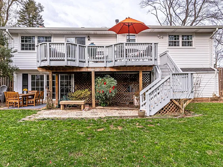 6519 Engel Dr — Photo 93
