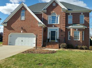 1016 Keswick Ln, Clemmons, NC 27012