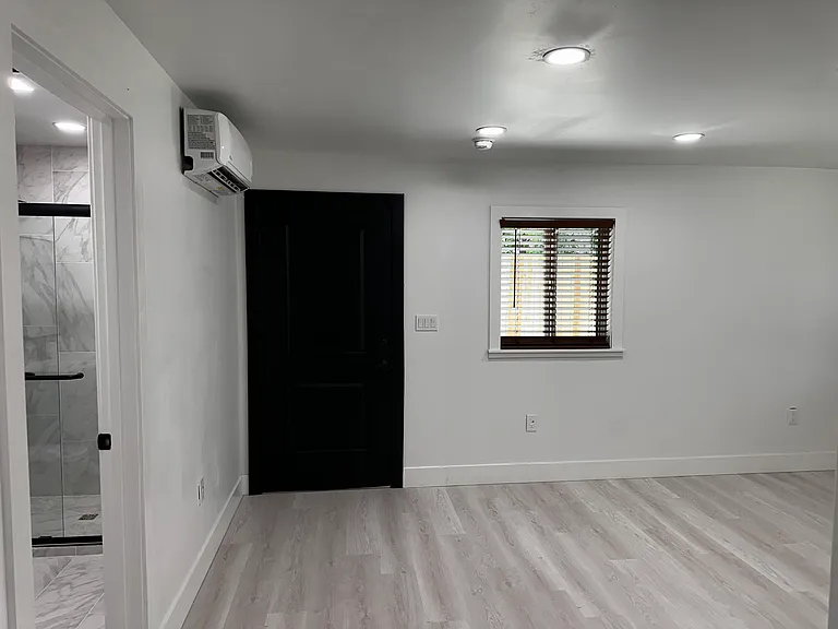 3033 Northrop Ave — Photo 4