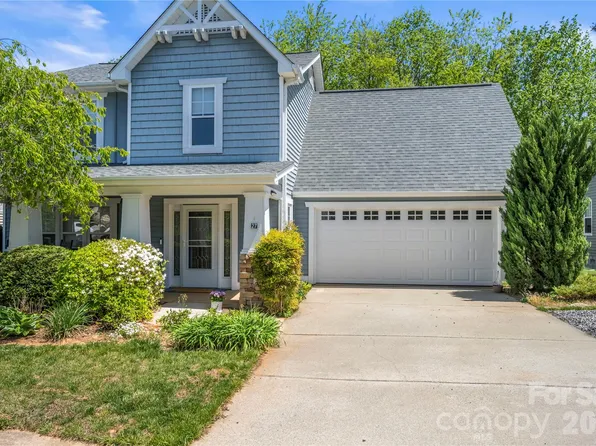 27 Sunview Cir, Arden, NC 28704