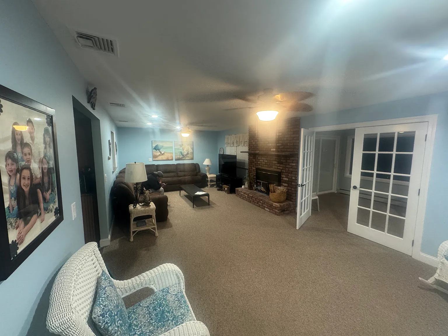 3 bed, 2000 sqft, $3,200 — Photo 3