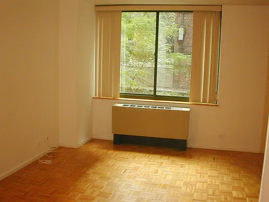 Rented by Barshay Brokerage | media 22