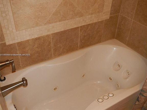 3rd image of 9470 NW 24th St #10