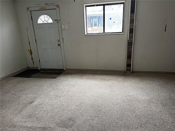 3rd image of 1001 West St