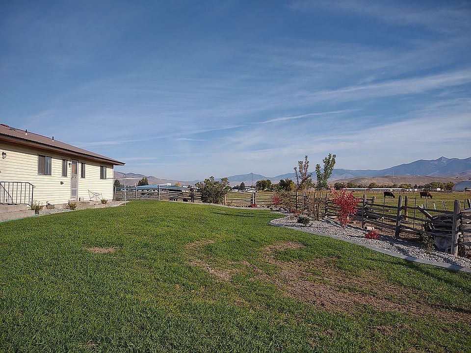 8 Demick Ln, Salmon, ID 83467 Zillow