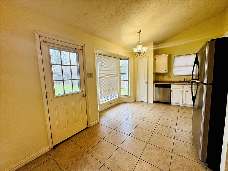 17118 Amber Ridge Dr — Photo 10