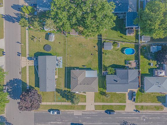 2nd image of 2114 Kensington St