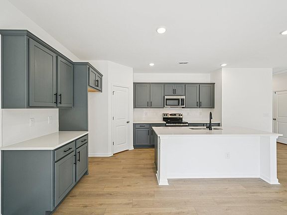 7th image of this home