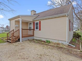 1012 Roosevelt St, Belvidere, IL 61008