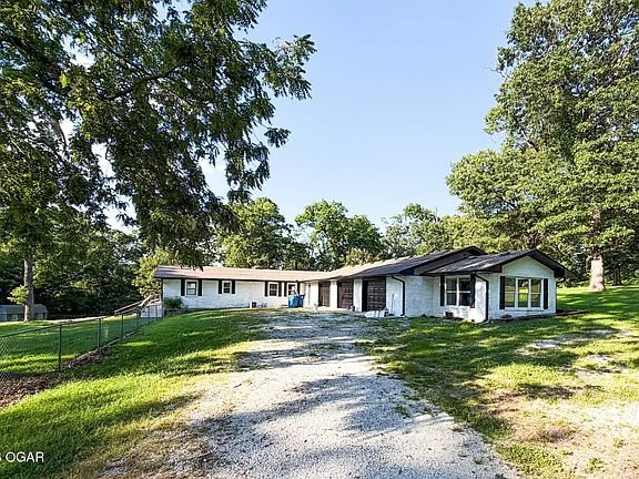 5th image of 2129 Kapok Dr