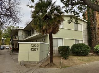 1307 N Hill Ave APT 8, Pasadena, CA 91104