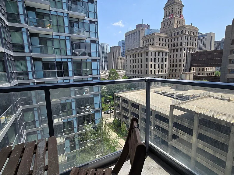 210 Simcoe St #802 — Photo 16