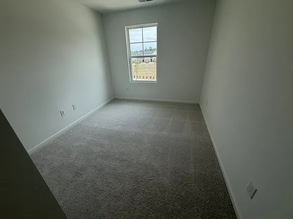 445 Venetian Dr — Photo 13
