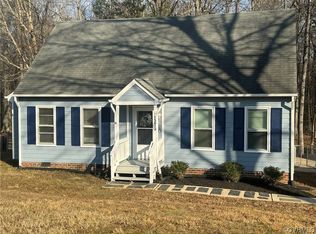 15613 Roland View Dr, Chester, VA 23831