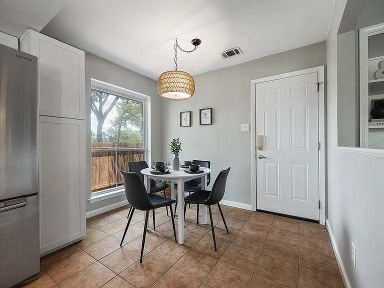 1406 Radam Cir — Photo 15