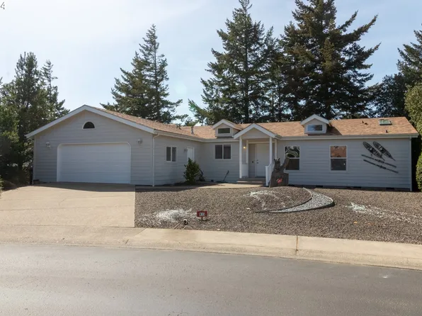 933 30th Way, Florence, OR 97439