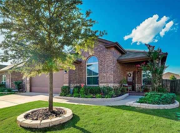 2nd image of 1045 Doe Meadow Dr