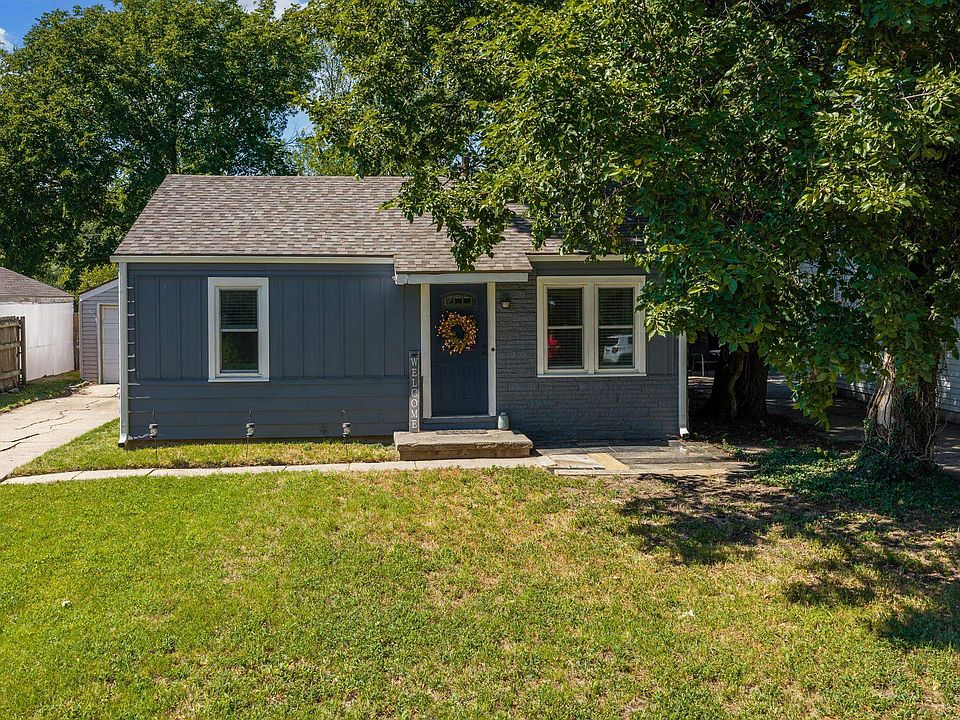 1st image of 739 N Mount Carmel Ave