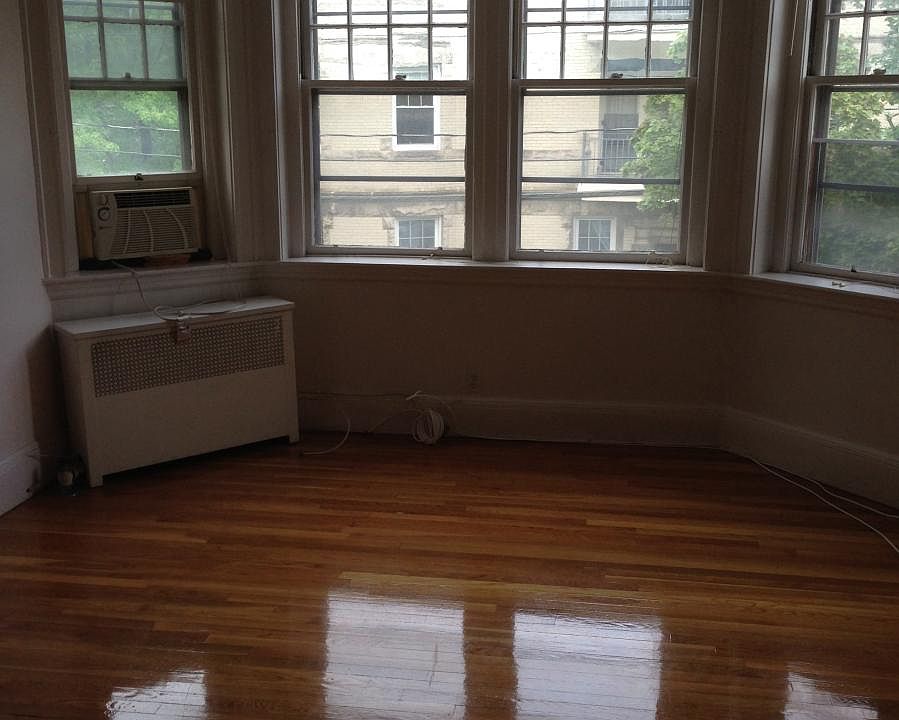 2nd image of 48 Dwight St APT 3