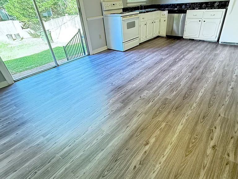 2105 Lauderdale Dr — Photo 6