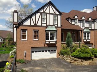 312 Kingsberry Cir, Pittsburgh, PA 15234