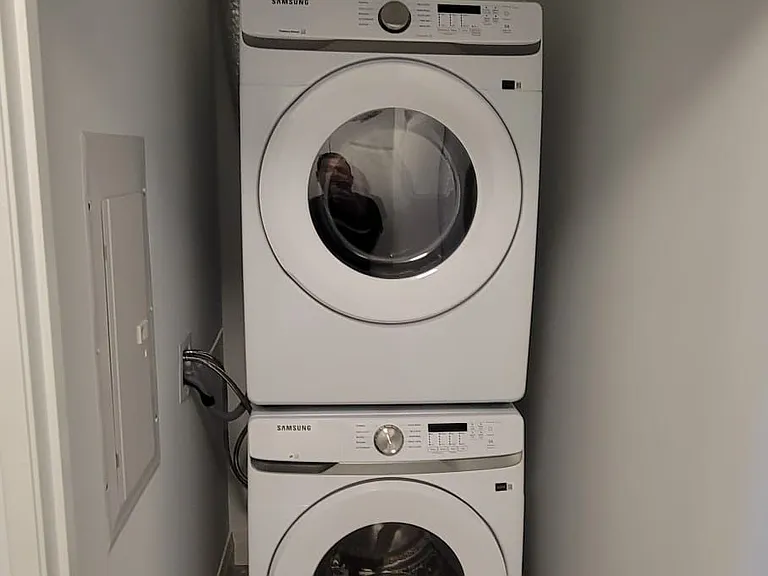 1333 Weber St E #204 — Photo 17