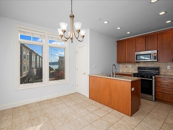 2nd image of 61 River St