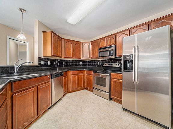 5th image of 21203 Alexa Dr