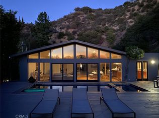 2420 Bowmont Dr, Beverly Hills, CA 90210