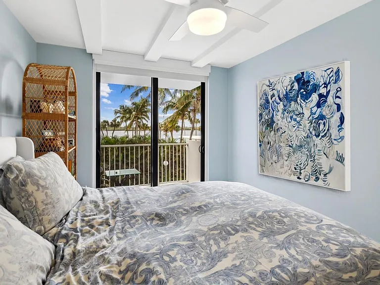 2860 S Ocean Blvd #201 — Photo 2