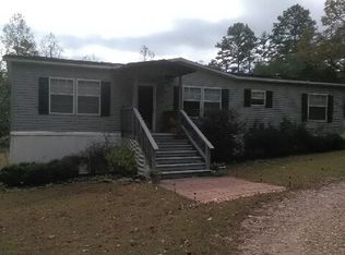 17 Sugar Ridge Dr, Cleveland, GA 30528