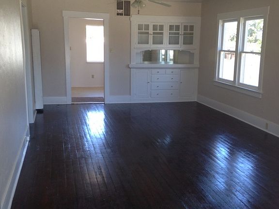 3rd image of 803 S Garden St