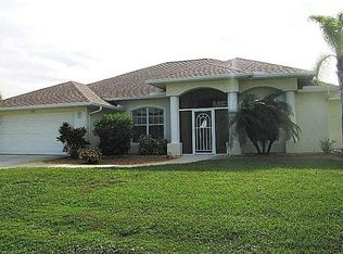 215 Sportsman Rd, Rotonda West, FL 33947