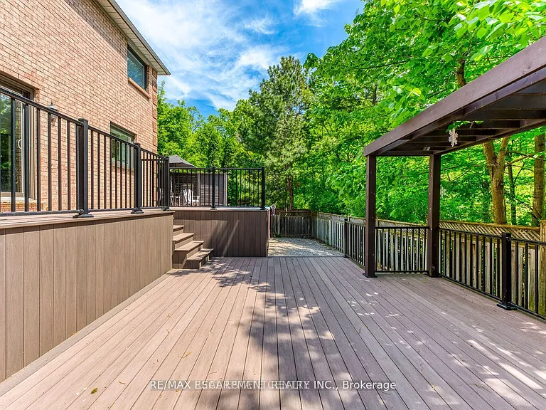 1239 White Ln — Photo 33