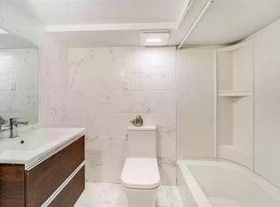 34 Spring St, Amherst, MA 01002