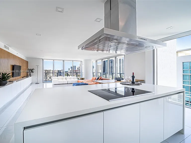 300 Sunny Isles Blvd #4-1901 — Photo 7