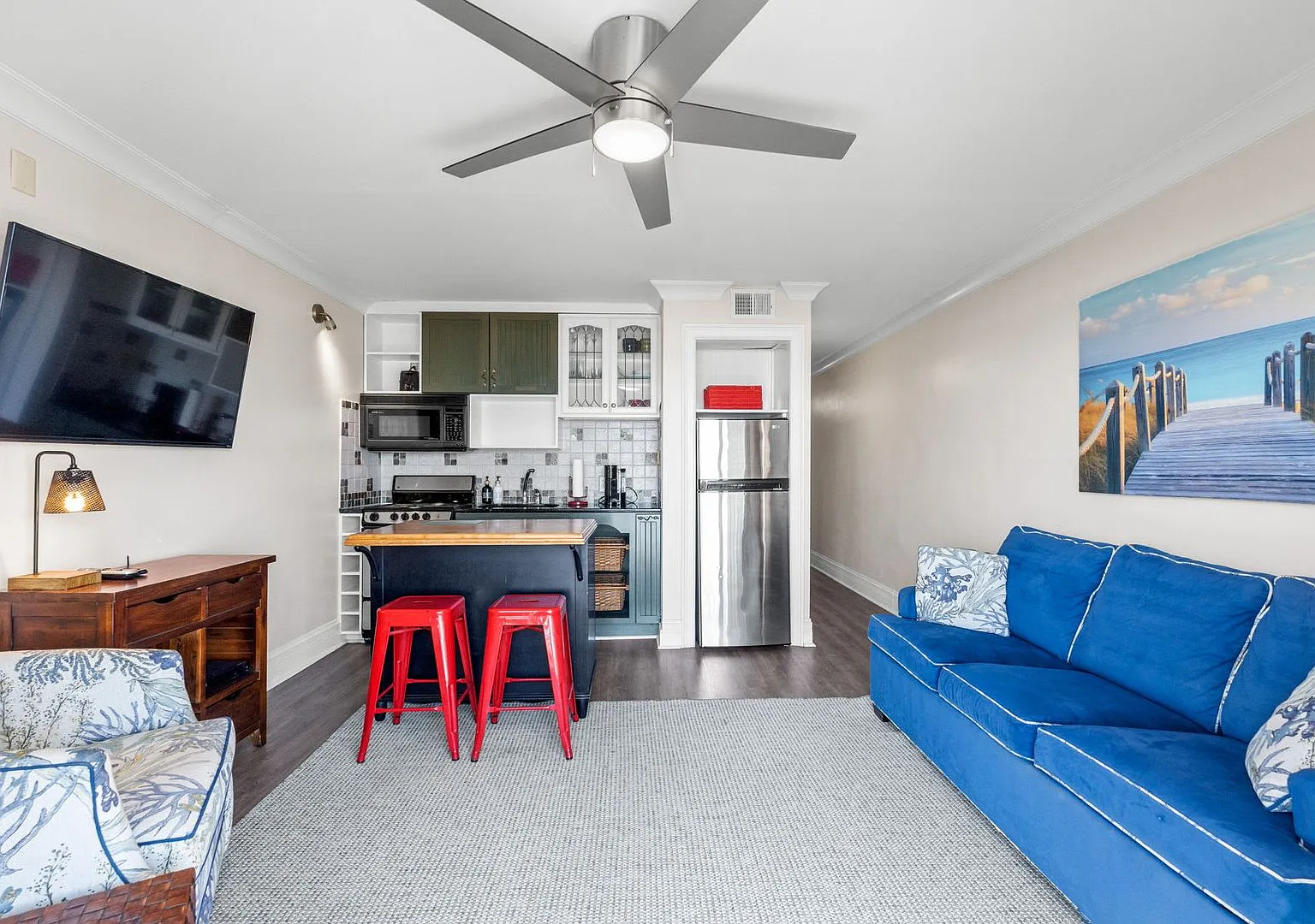 Oceanview Boardwalk Condo | Furnished Midterm Rental — Photo 4