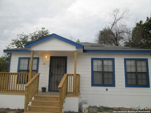 1st image of 301 Arlington Ct