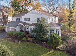 628 Cadmus Ct, Teaneck, NJ 07666