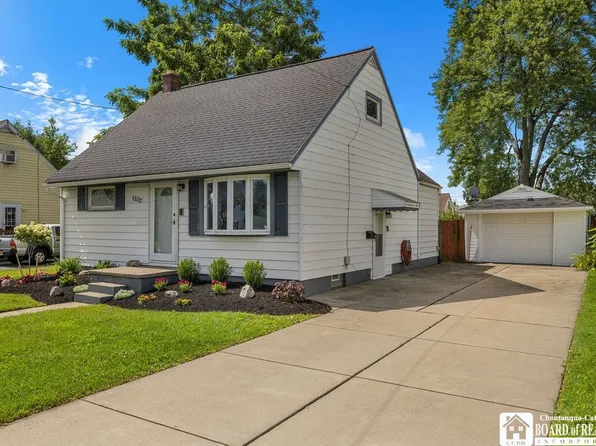 1532 98th St, Niagara Falls, NY 14304