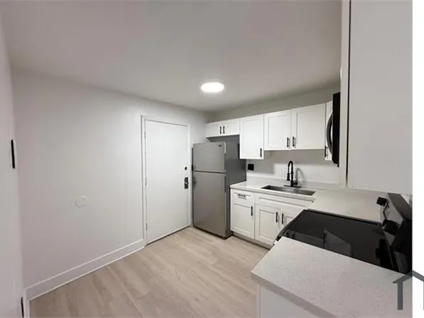 12215 W Dixie Hwy APT 304, Miami, FL 33161