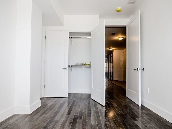 4th image of 264 Saratoga Ave #2LL